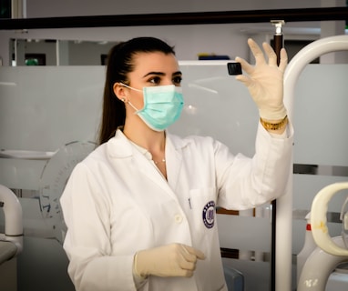 woman inside laboratory